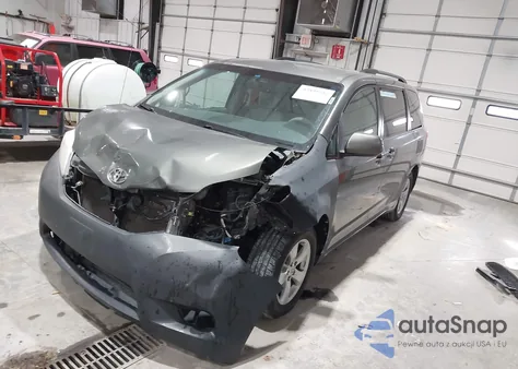 2011 Toyota Sienna Le V6 from USA, damaged, VIN 5TDKK3DC0BS061163